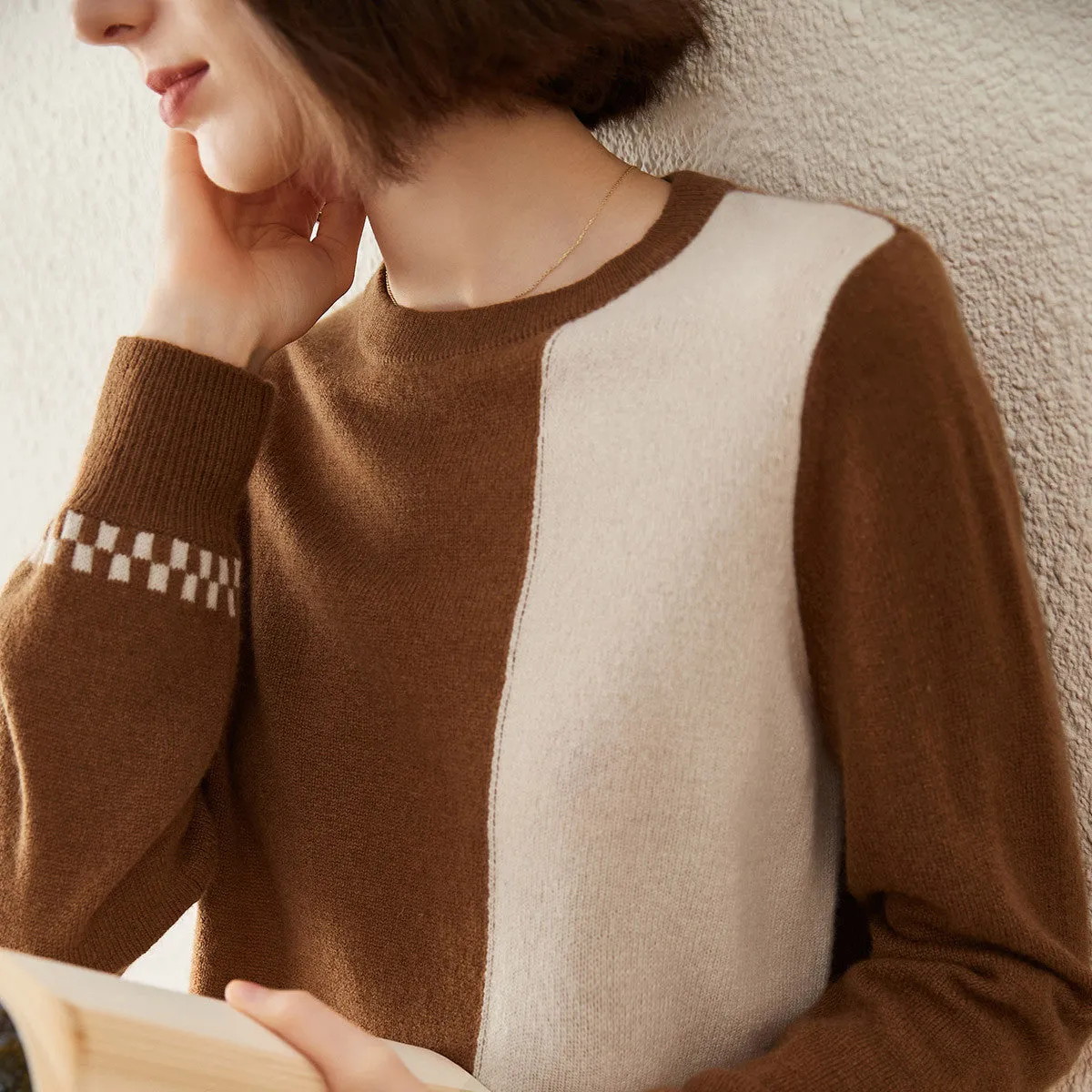 100% Cashmere Round Neck Knit Sweater