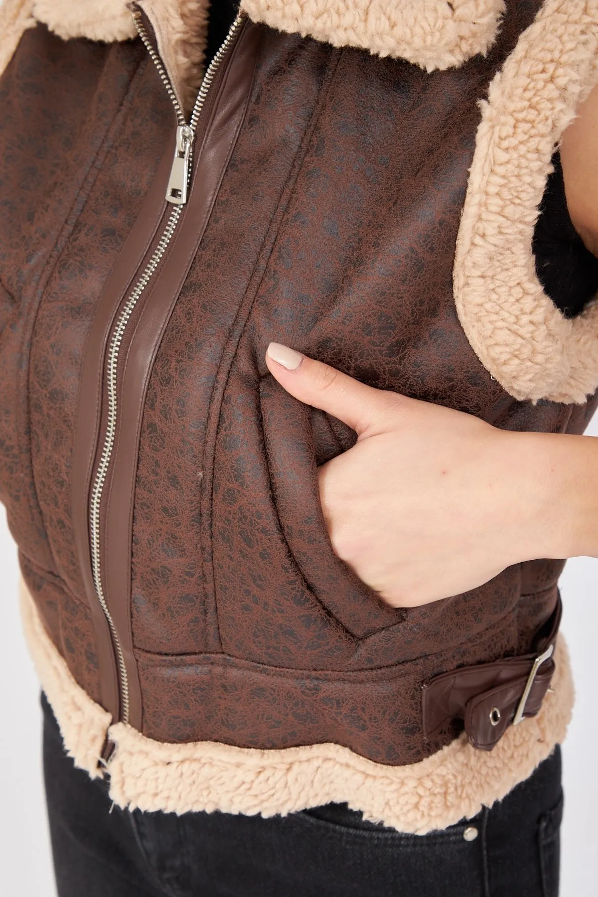 Beige Furry Collar and Waist Detailed Zippered Vest