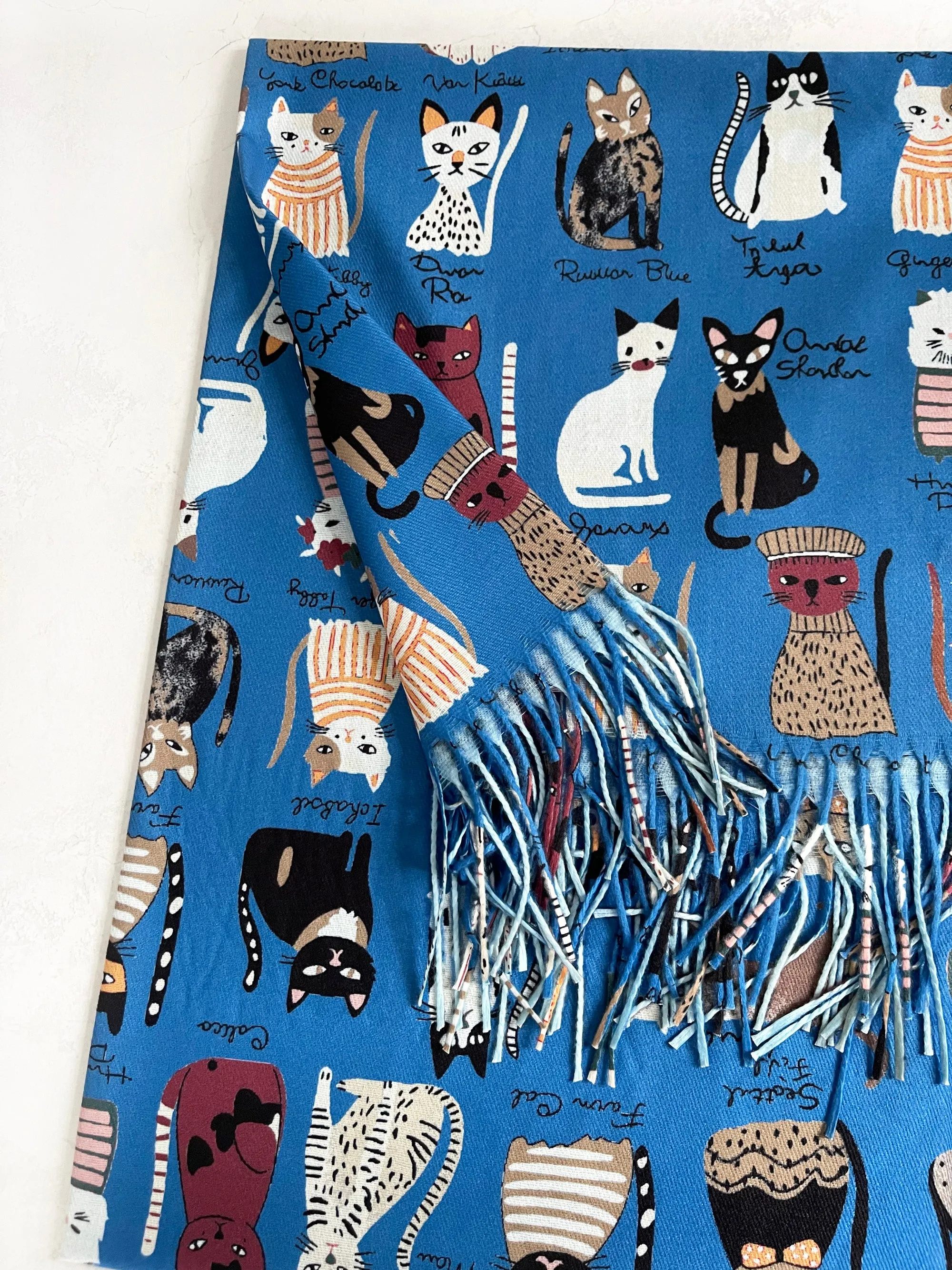 BLUE CAT PRINT LONG LIGHTWEIGHT SCARF