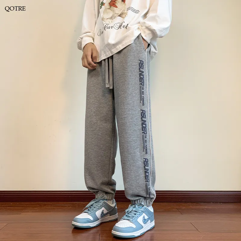 Drawstring Tapered Loose Fit Sports Knitted Sweatpant