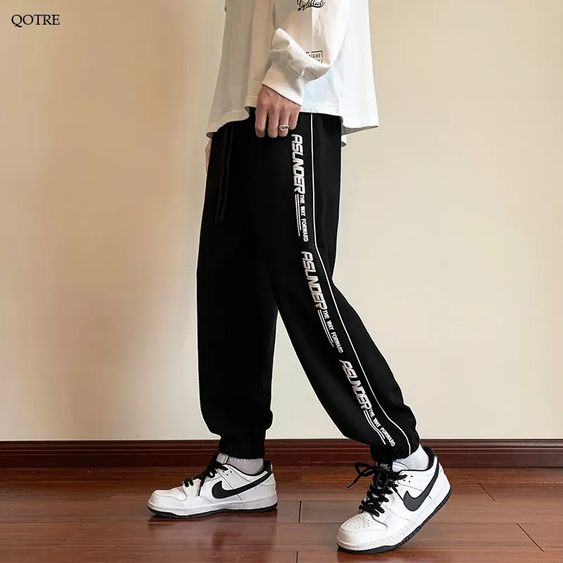 Drawstring Tapered Loose Fit Sports Knitted Sweatpant