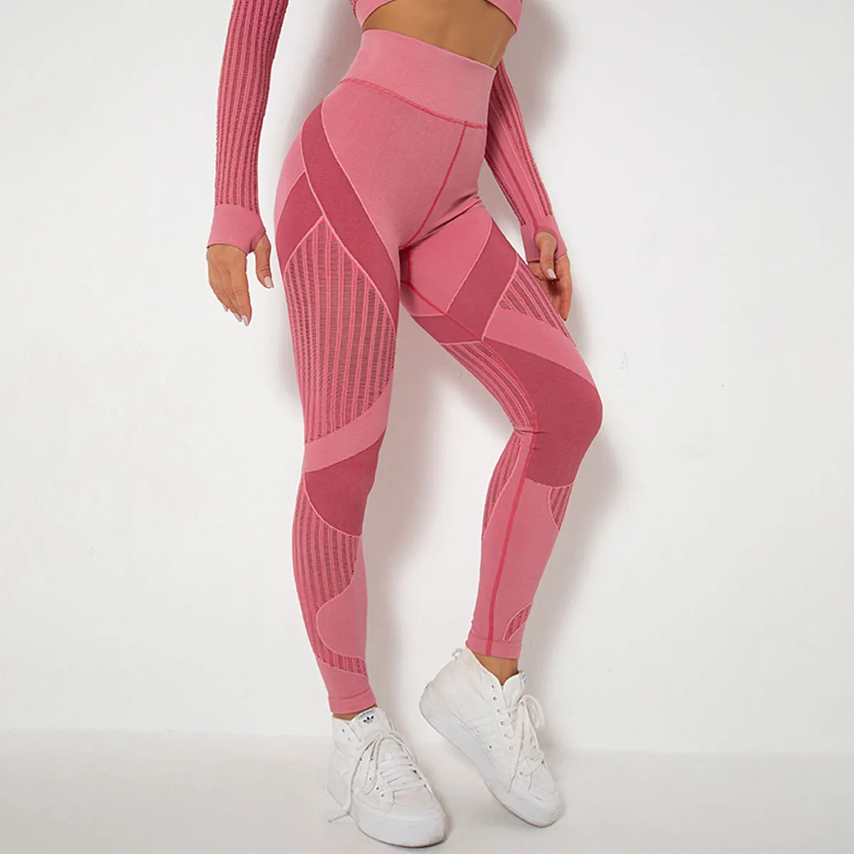 European and American Seamless Knitted Sexy Stripes Moisture Wicking Yoga Pants Sports Running Fitness Pants for Women