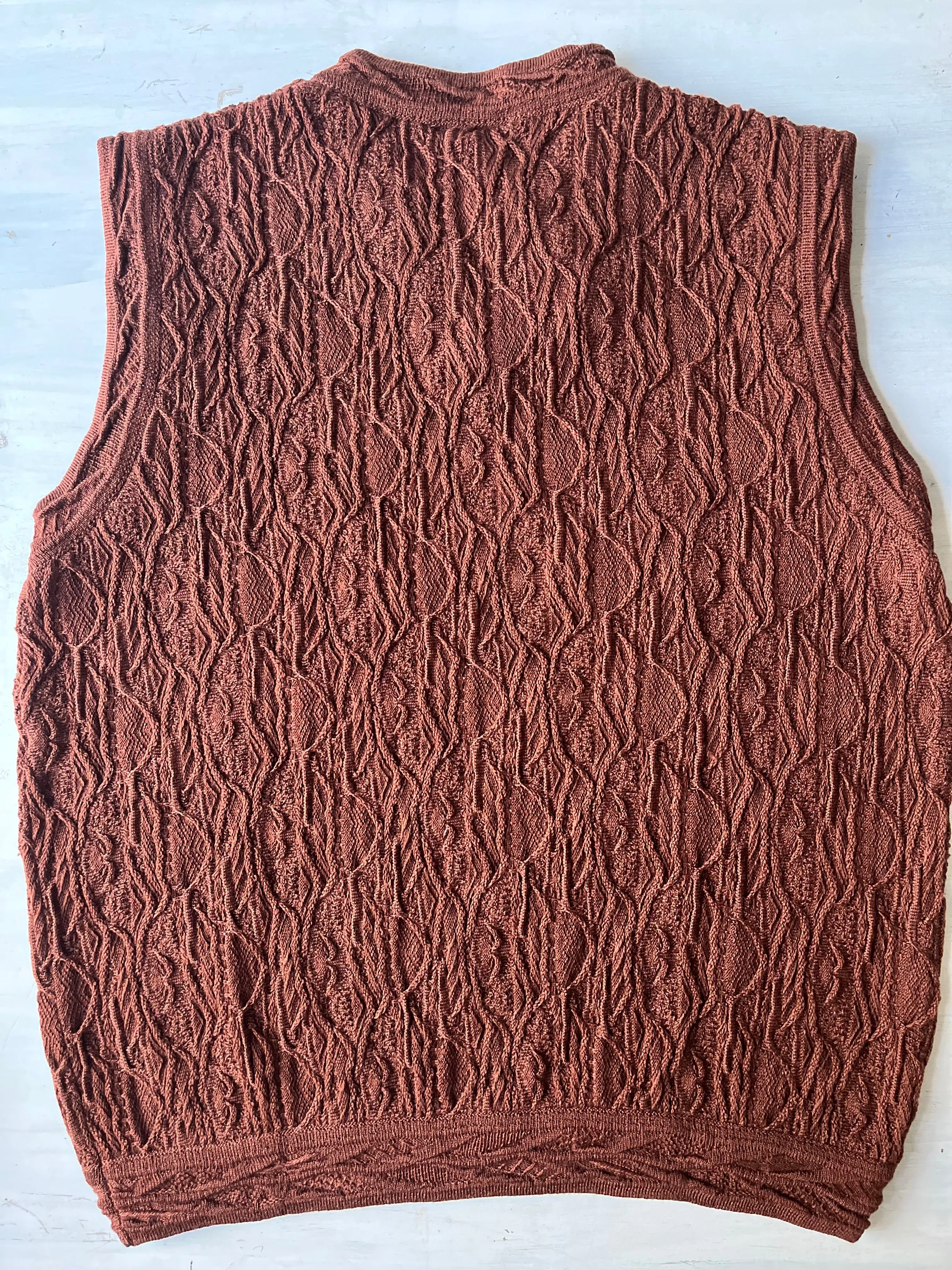 GECCU 3D-knitted merino wool vest