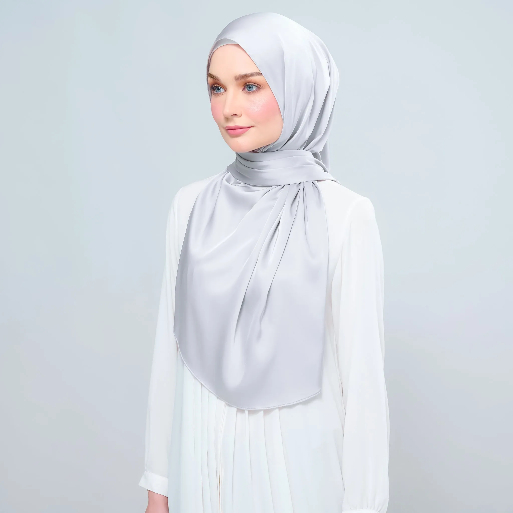 Instant Tag n' Go Shawl  | Satin Silk in Silver