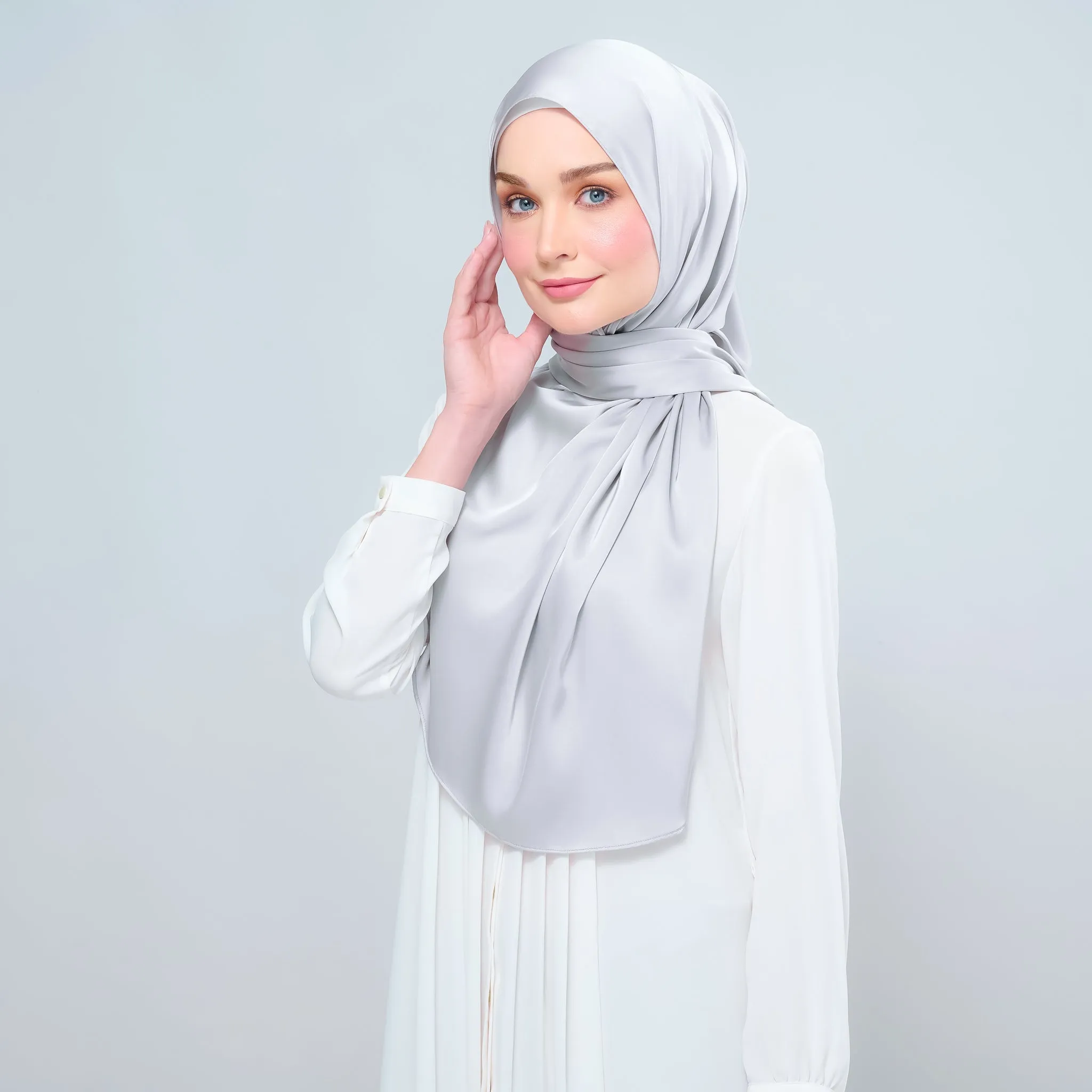 Instant Tag n' Go Shawl  | Satin Silk in Silver