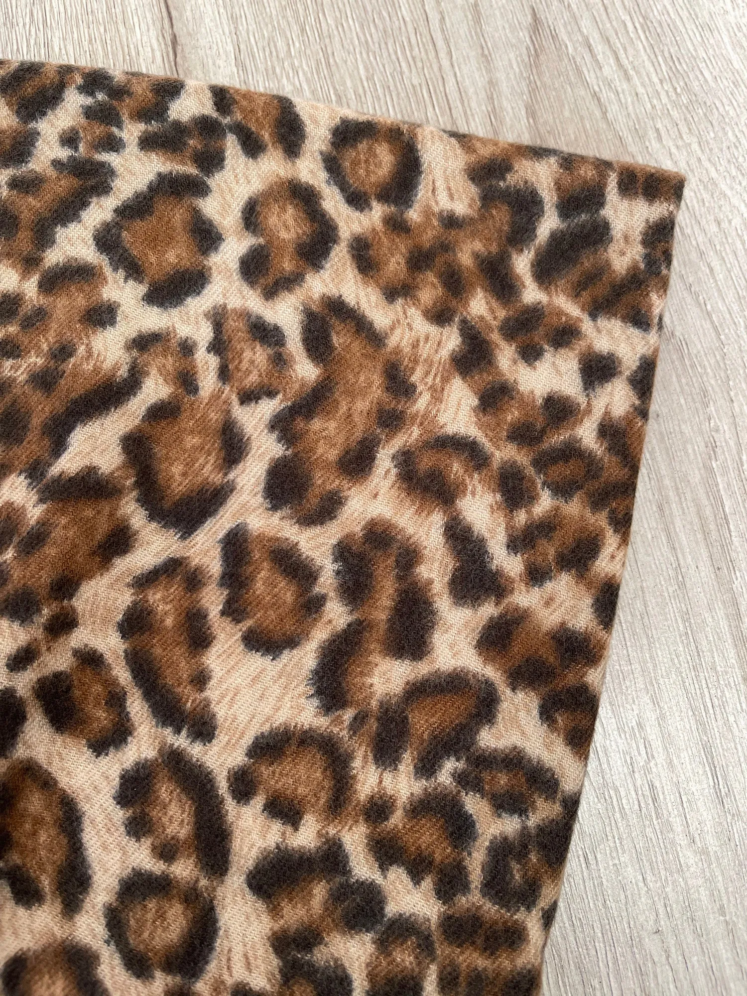 LARGE BROWN SUPER SOFT FLEECE FEEL LEOPARD PRINT SCARF