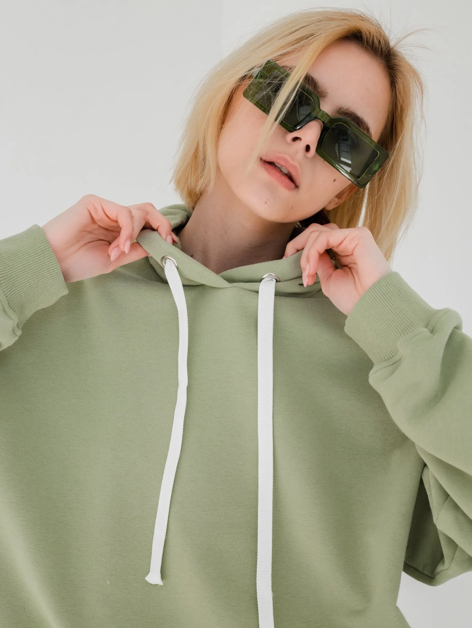 Olive Green Oversized Hoodie - Stylish Comfort in a Natural Hue