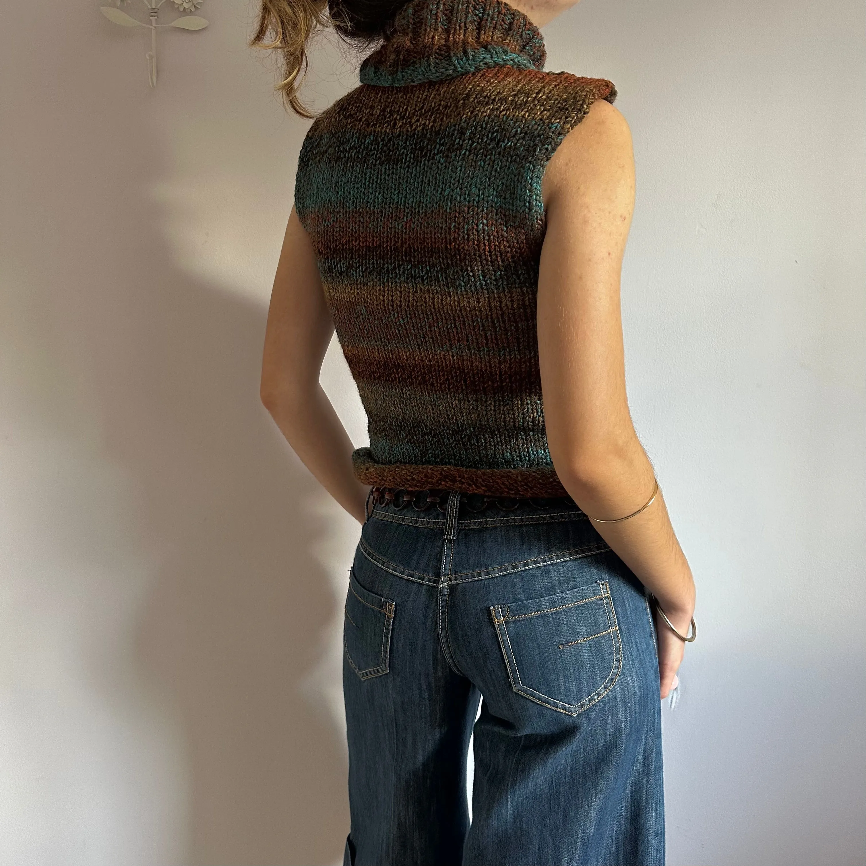 Ombré brown and blue turtleneck knit vest