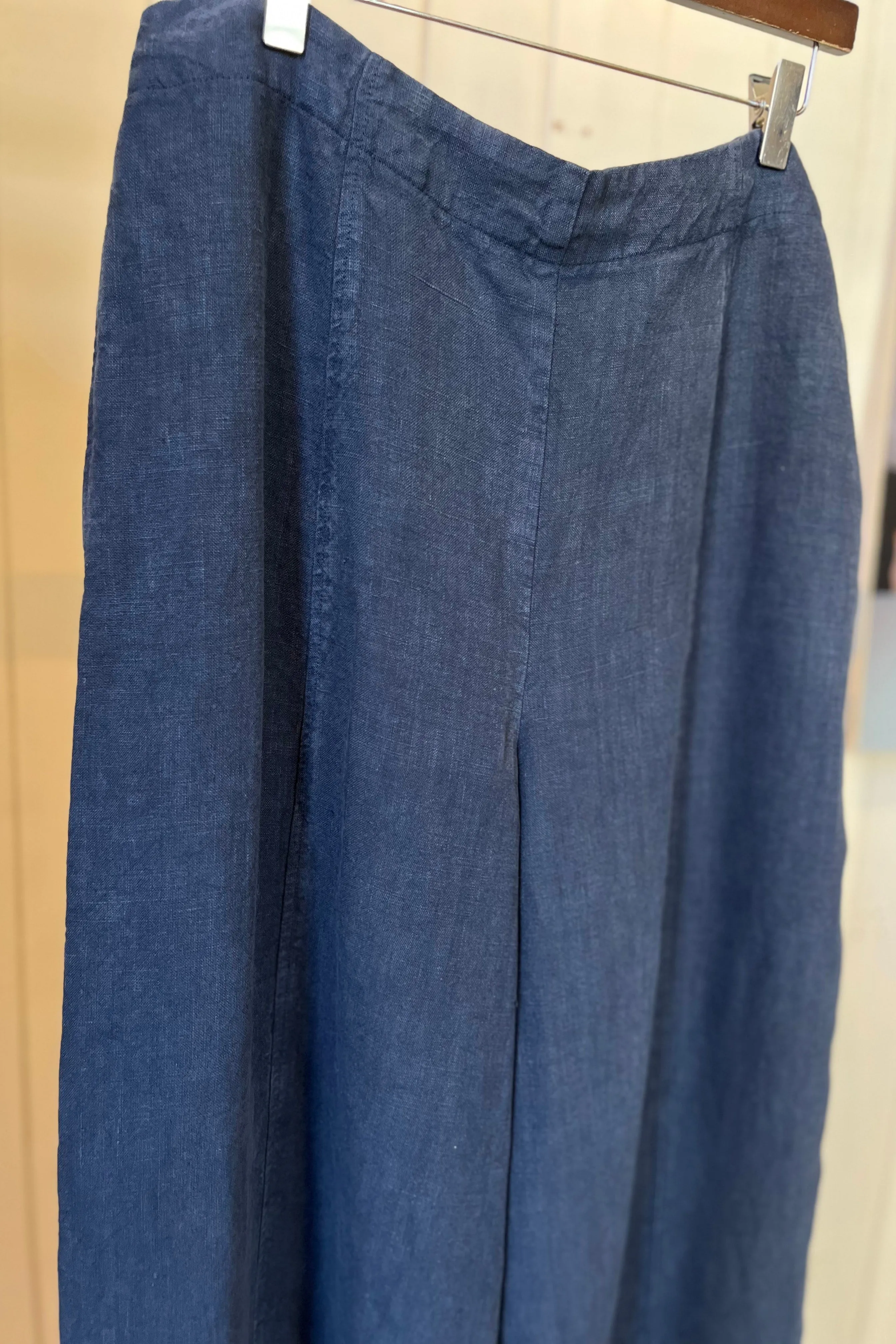 Re-Wear Yisha Navy Linen Wide Leg Trousers