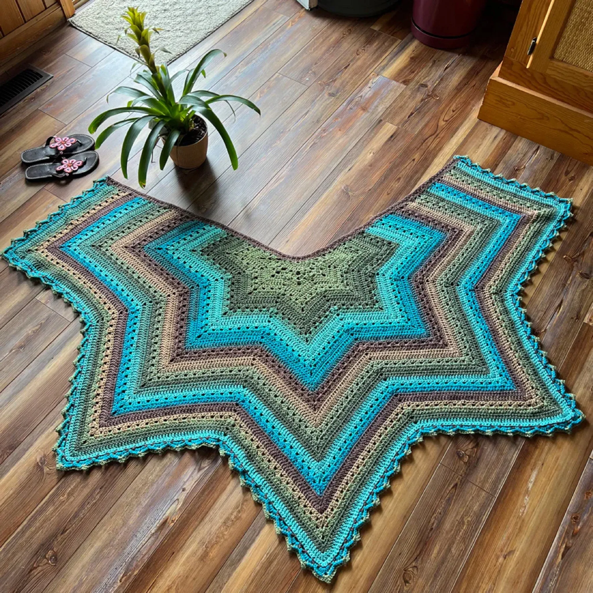 Six Day Staro Crochet Shawl Kit | Noro Yukata Yarn