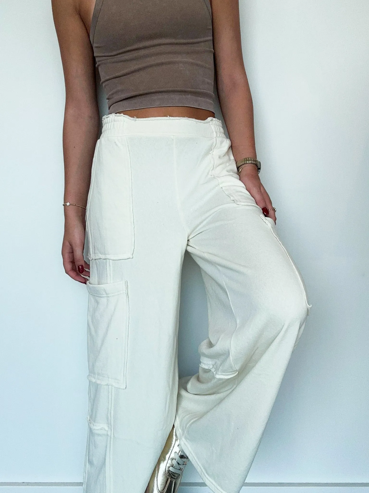 Wide Leg Cargo Sweatpants- Bone