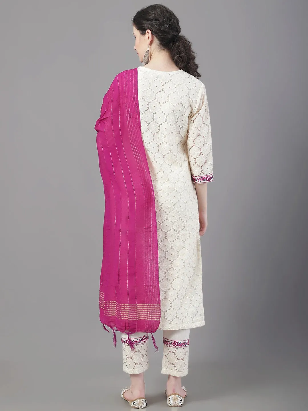 Women Embroidered Thread Work Pure Cotton Kurta With Trousers & With Dupatta