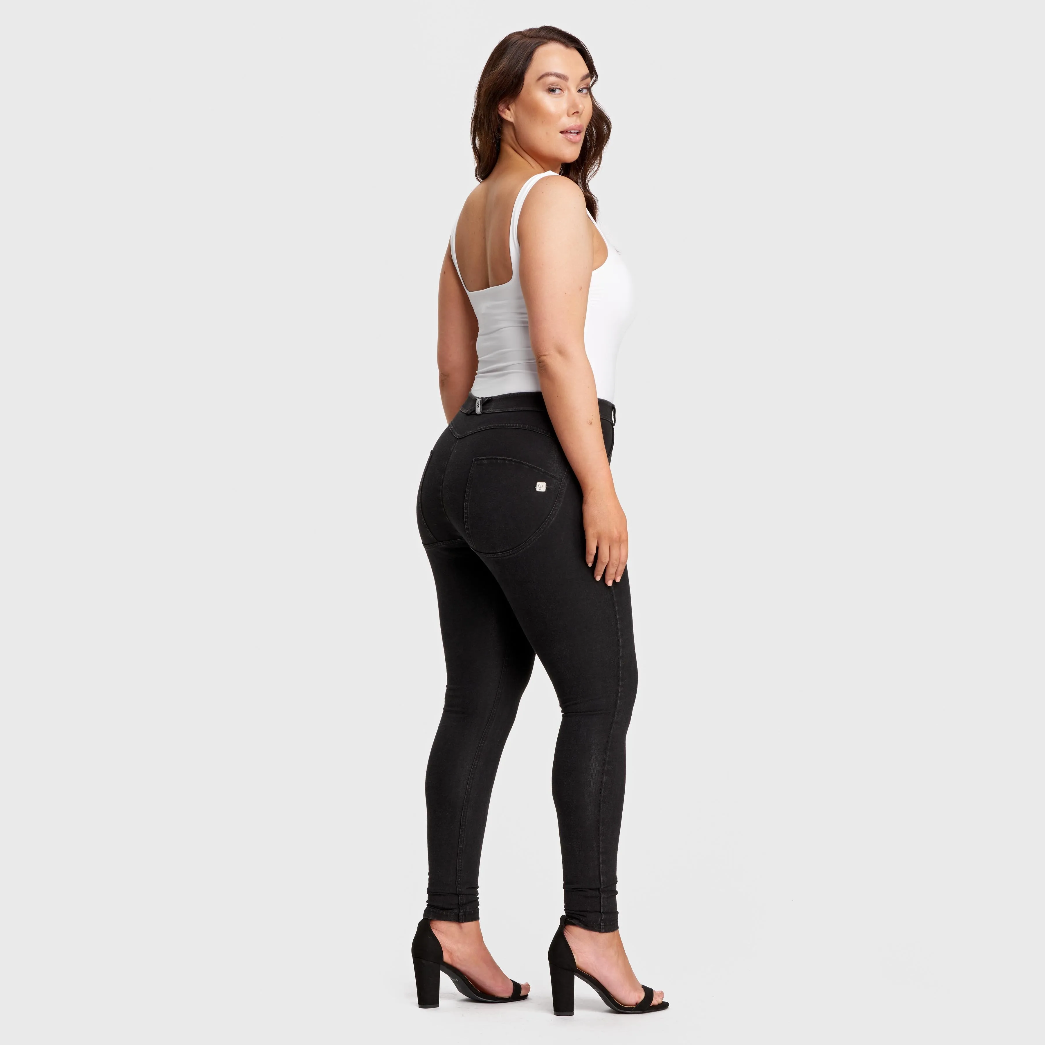 WR.UP® Curvy Denim - High Waist - Full Length - Black   Black Stitching