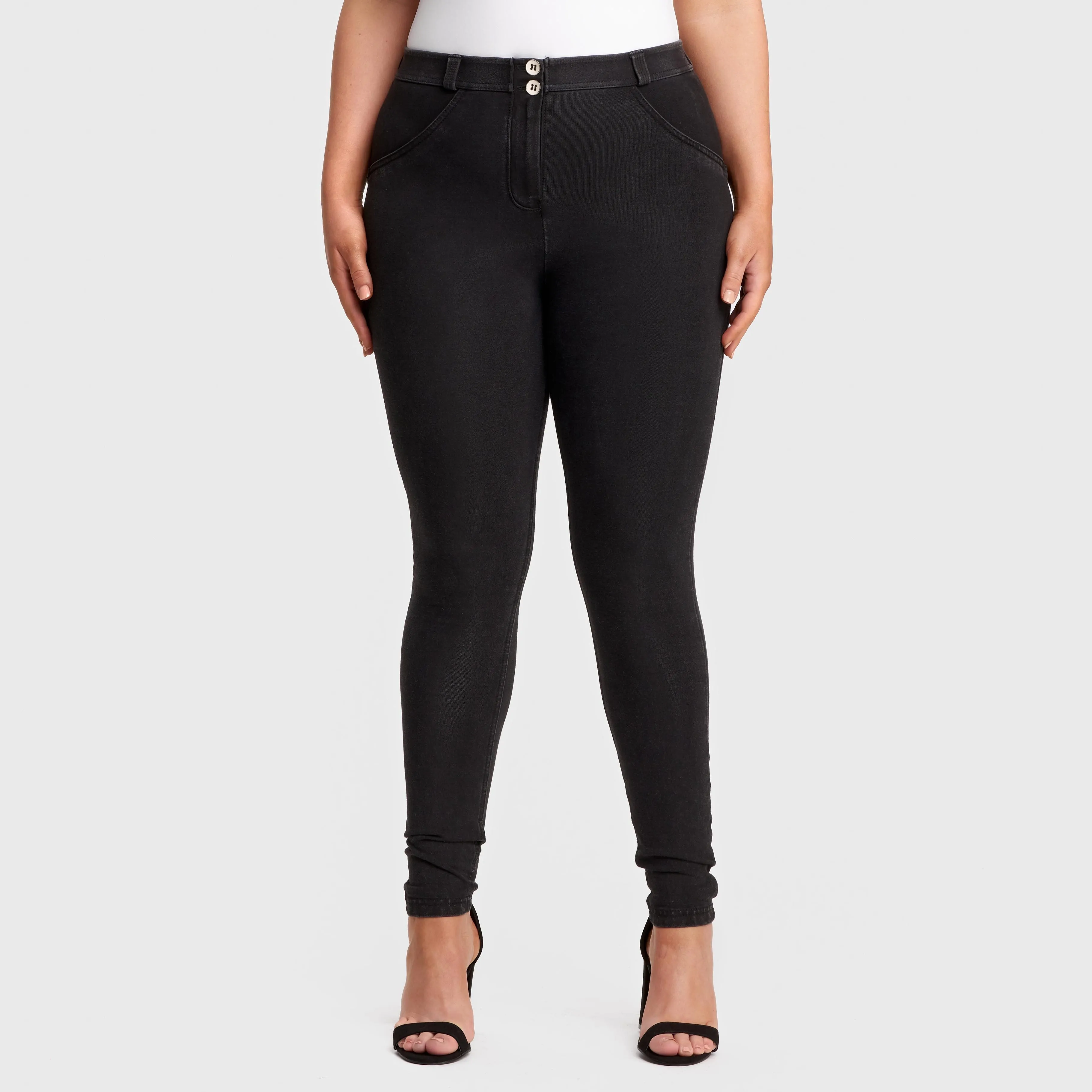 WR.UP® Curvy Denim - High Waist - Full Length - Black   Black Stitching